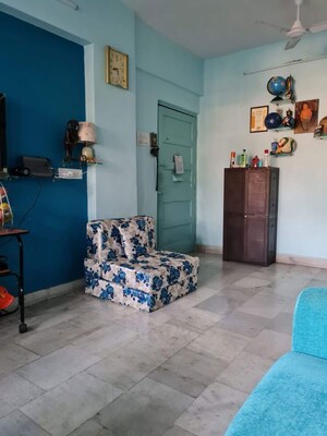 Living Room in 1.5 BHK Apartment at Suba Zircon, Andheri East – for Sale
