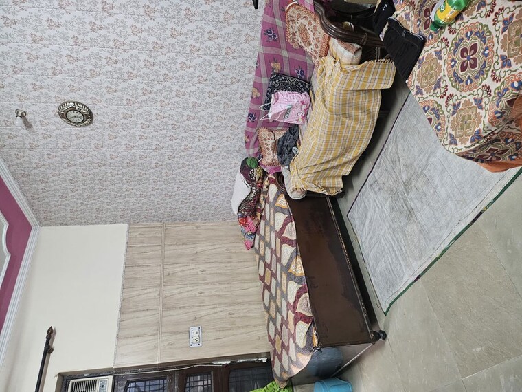 Bedroom, laxman vihar 1 Bedroom 60 Sq.Yd. Independent House In Laxman Vihar Gurgaon 10357162
