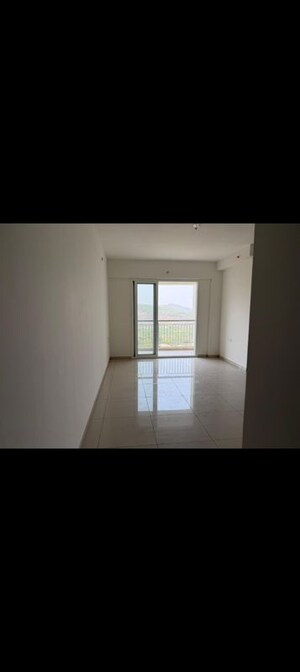 2 BHK Apartment For Rent in Godrej Emerald, Ghodbunder Road
