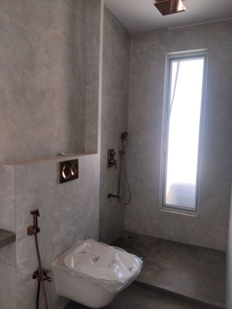 Bathroom, indiabulls-sky-forest 4 Bedroom 2219 Sq.Ft. Apartment In Lower Parel Mumbai 10357224