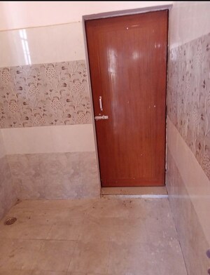 Room in 1 RK Villa at Aliganj – for Rent