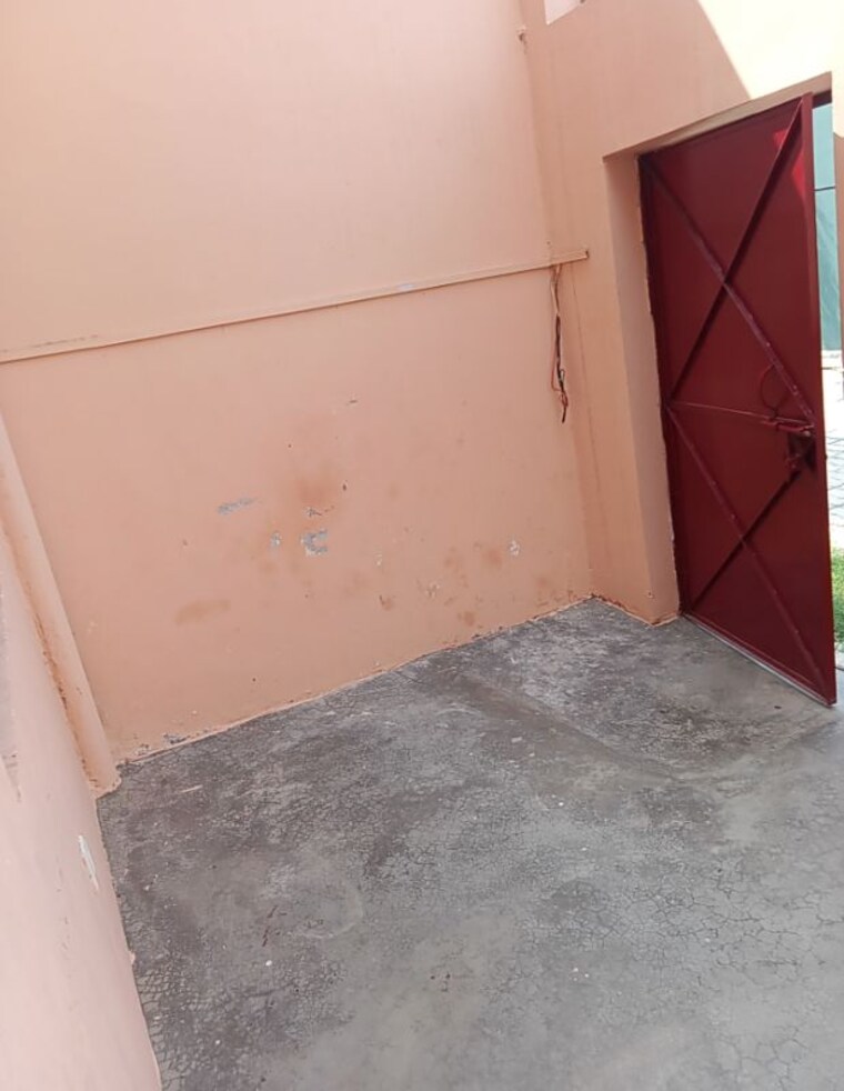 Room, aliganj 1 RK 520 Sq.Ft. Villa In Aliganj Lucknow 10357254