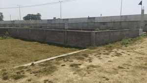  Plot For Sale in Kita Chauhattar East