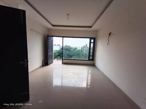Room in 3 BHK Builder Floor at Manohar Singh Palm Residency, North Mullanpur – for Sale