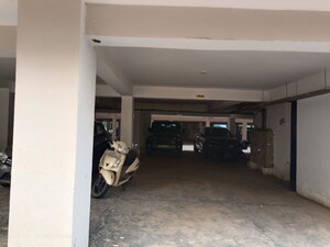 Parking in 3 BHK Builder Floor at Manohar Singh Palm Residency, North Mullanpur – for Sale