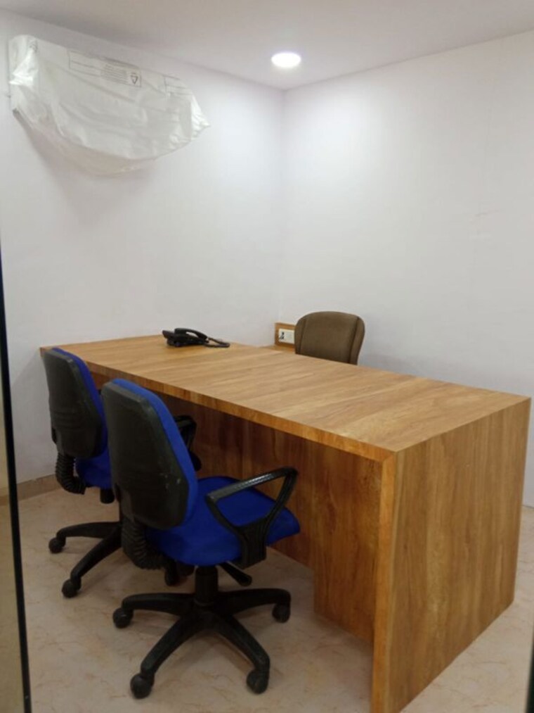Team Area, haware-fantasia Commercial Office Space 560 Sq.Ft. In Vashi Sector 28 Navi Mumbai 10357283