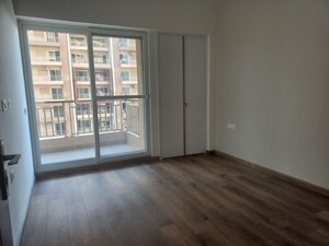 Room in 3.5 BHK Apartment at ABA Ivy County, Sector 75 – for Rent