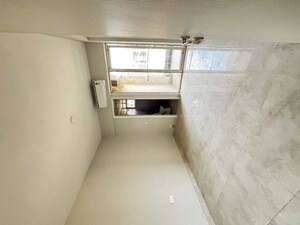 Room in 2 BHK Apartment at Signature Global City, Sector 37d – for Rent