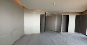 Room in 3 BHK Apartment at Lodha World Crest, Worli – for Rent