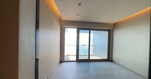 Room in 3 BHK Apartment at Lodha World Crest, Worli – for Rent