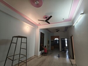 Parking in 3 BHK Apartment at Aiman House, Mahanagar – for Rent