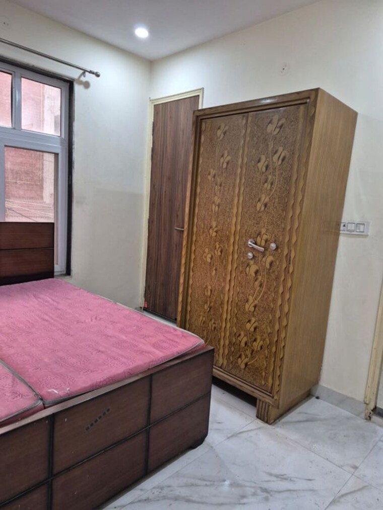 Bedroom, mayur vihar 3.5 Bedroom 950 Sq.Ft. Builder Floor In Mayur Vihar Delhi 10357697