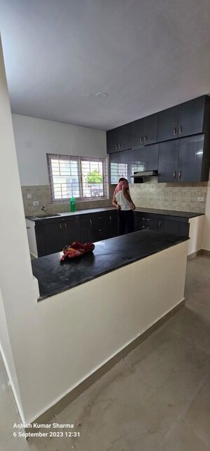 Kitchen in 4 BHK Apartment at Satluj Apartments Gomti Nagar, Gomti Nagar – for Rent
