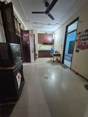 Parking in 2.5 BHK Builder Floor at Mayur Vihar – for Sale