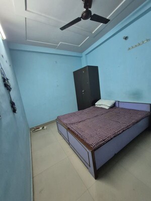 Team Area in 2.5 BHK Builder Floor at Mayur Vihar – for Sale