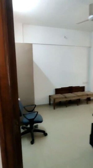 Bedroom in 2 BHK Apartment at Chembur – for Rent