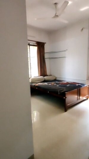 Bedroom in 2 BHK Apartment at Chembur – for Rent