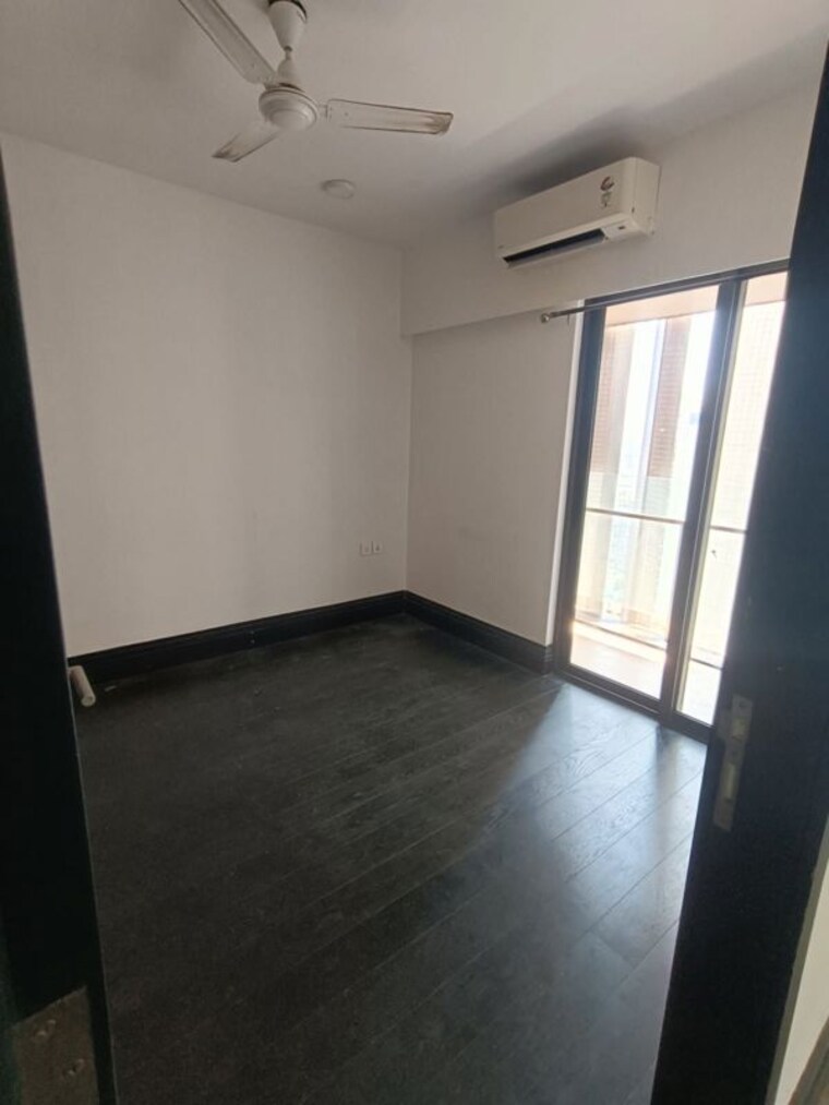 Room, lodha-new-cuffe-parade 1 Bedroom 448 Sq.Ft. Apartment In Wadala Mumbai 10357748