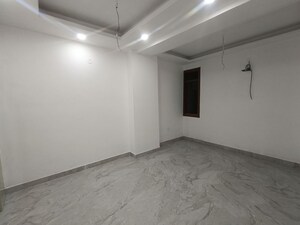 Room in 4 BHK Builder Floor at Hajipur – for Sale