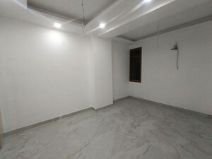 Room in 4 BHK Builder Floor at Hajipur – for Sale