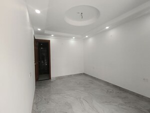 Room in 4 BHK Builder Floor at Hajipur – for Sale