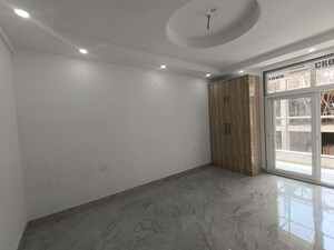 Room in 4 BHK Builder Floor at Hajipur – for Sale