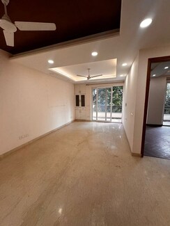 3 BHK + Servant Room Builder Floor For Sale in Pamposh Enclave