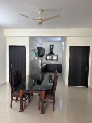 Team Area in 3 BHK Builder Floor at Samaspur – for Rent