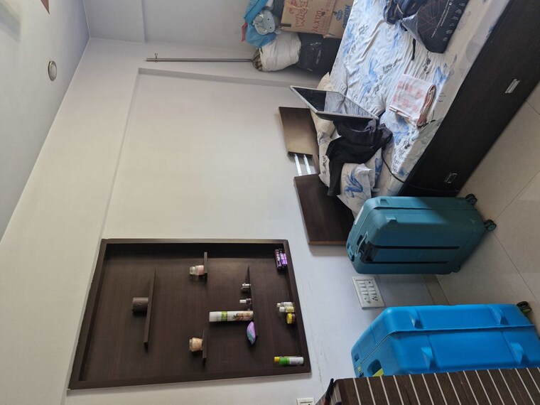 Bedroom, magarpatta-sylvania 3 Bedroom 2200 Sq.Ft. Apartment In Hadapsar Pune 10346408