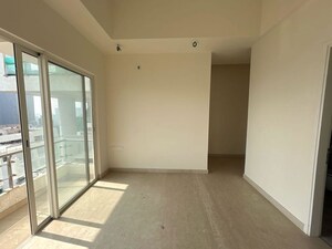 Room in 3 BHK Apartment at Lower Parel – for Rent