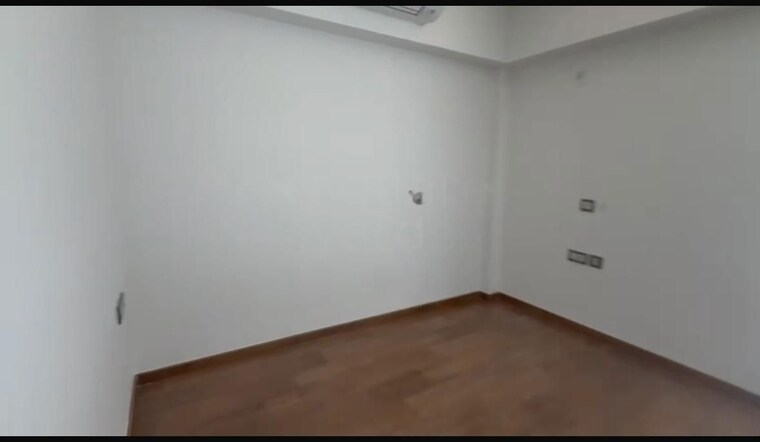 Room, sector 10a 5 Bedroom 3150 Sq.Ft. Apartment In Sector 10a Gurgaon 10357875