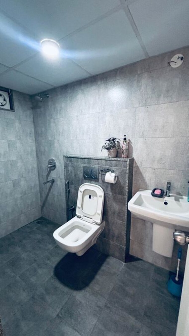 Bathroom, rohan-upavan 2 Bedroom 1160 Sq.Ft. Apartment In Hennur Bangalore 10357879