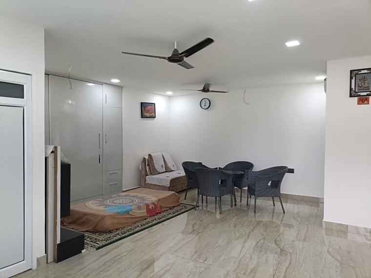 Team Area, mapsko-mount-ville 3 Bedroom 1490 Sq.Ft. Builder Floor In Sector 79 Gurgaon 10357889