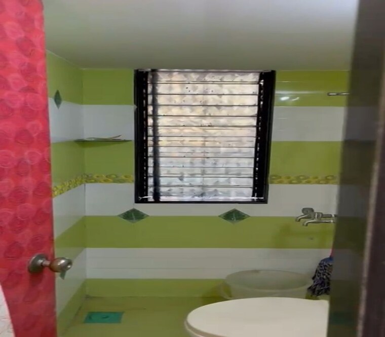Bathroom, matunga east 2 Bedroom 950 Sq.Ft. Apartment In Matunga East Mumbai 10357909