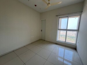 Room in 3 BHK Apartment at Godrej Park Ridge, Manjari – for Rent