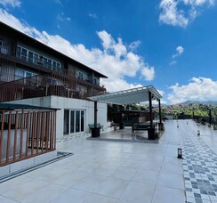 2 BHK Builder Floor For Sale in Cliffton Valley