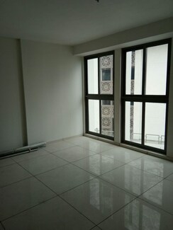 Office Space For Rent in Vastrapur