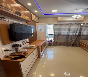 Room in 1 BHK Apartment at Dadar East – for Rent