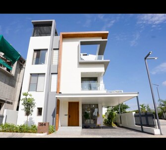 4 BHK + Pooja Room,Servant Room,Study Room,Extra Room,Store Room Villa For Sale in KMV Vivaan in Poranki, Vijayawada