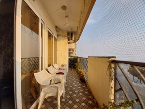 Team Area in 2 BHK Apartment at Saya Gold Avenue, Vaibhav Khand – for Sale