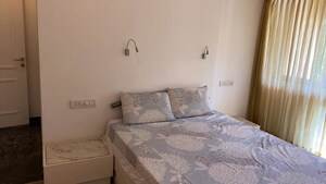 Room in 2 BHK Apartment at Hiranandani Gardens Eldora, Powai – for Rent