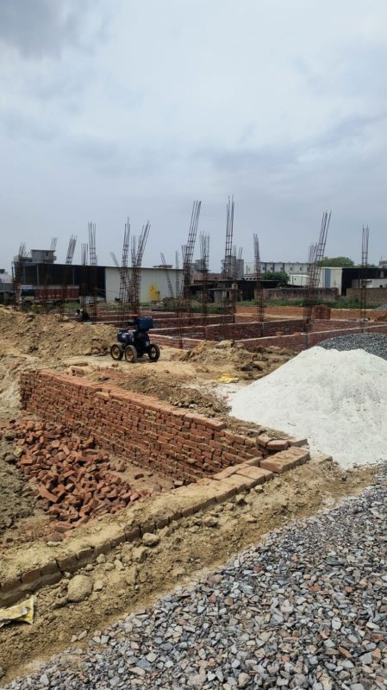 undefined, upsidc site b  100 Sq.Yd. Plot In Upsidc Site B Greater Noida 10358010