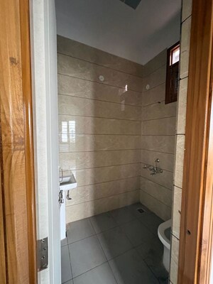 Bathroom in 3 BHK Independent House at Laxman Chowk – for Rent