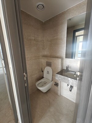 Bathroom in 3.5 BHK Apartment at Piramal Mahalaxmi Central Tower 2, Mahalaxmi – for Rent