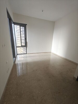 Room in 3.5 BHK Apartment at Piramal Mahalaxmi Central Tower 2, Mahalaxmi – for Rent