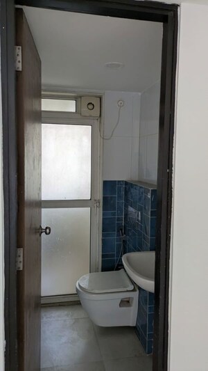 Bathroom in 1.5 BHK Apartment at Lodha Amara, Kolshet Road – for Rent