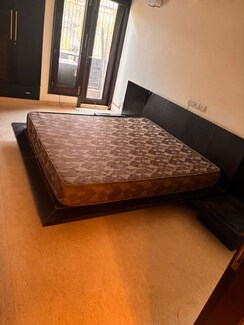 4 BHK + Pooja Room,Servant Room Builder Floor For Rent in Sukhdev Vihar
