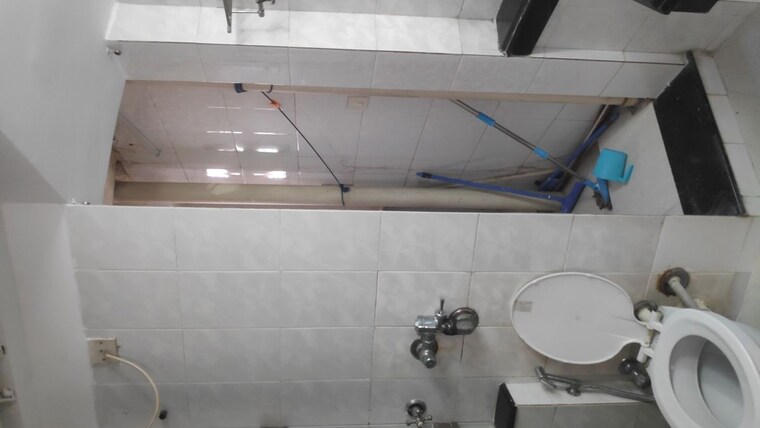 Bathroom, hiranandani-gardens-valencia 2 Bedroom 1200 Sq.Ft. Apartment In Powai Mumbai 10358078