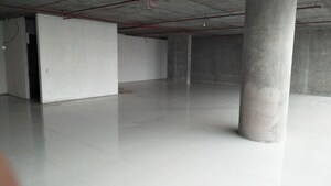 Room in  Showroom at Vijay Nagar – for Sale