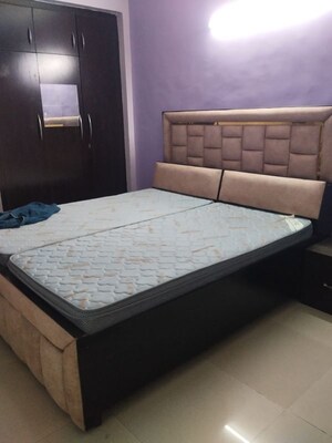 Bedroom in 3 BHK Apartment at Supertech Cape Town, Sector 74 – for Rent